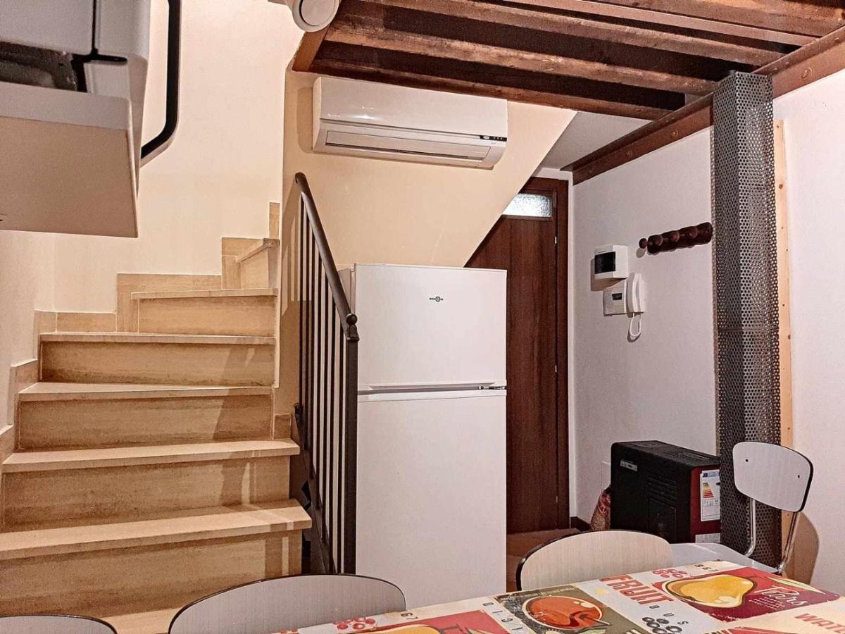 Ospitaci Appartamenti Giove Valtopina エクステリア 写真